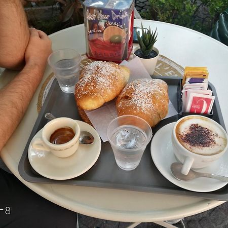 B&B Carme Νάπολη Εξωτερικό φωτογραφία